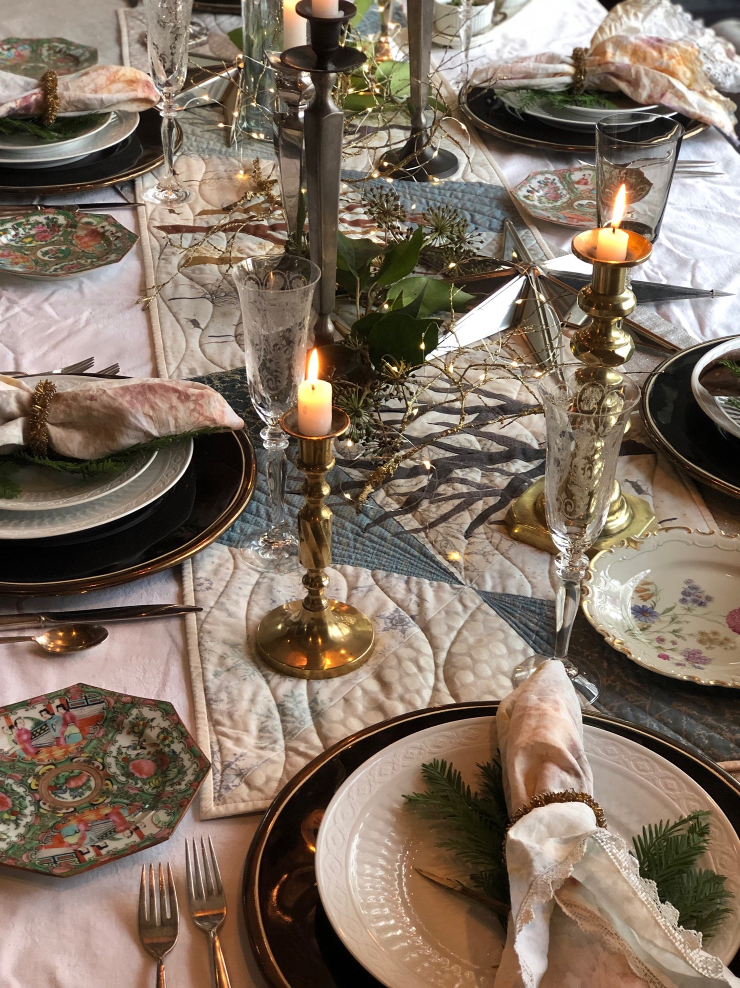 Wintertime Shimmer Quilt & Table Runner Pattern Pack